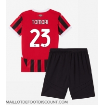 Maillot de football Réplique AC Milan Fikayo Tomori #23 Domicile Enfant 2024-25 Manche Courte (+ Pantalon court)