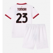 Maillot de football Réplique AC Milan Fikayo Tomori #23 Extérieur Enfant 2024-25 Manche Courte (+ Pantalon court)