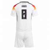 Maillot de football Réplique Allemagne Toni Kroos #8 Domicile Enfant Europe 2024 Manche Courte (+ Pantalon court)