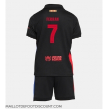 Maillot de football Réplique Barcelona Ferran Torres #7 Extérieur Enfant 2024-25 Manche Courte (+ Pantalon court)