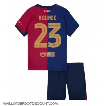 Maillot de football Réplique Barcelona Jules Kounde #23 Domicile Enfant 2024-25 Manche Courte (+ Pantalon court)