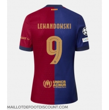 Maillot de football Réplique Barcelona Robert Lewandowski #9 Domicile 2024-25 Manche Courte