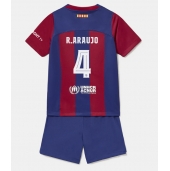 Maillot de football Réplique Barcelona Ronald Araujo #4 Domicile Enfant 2023-24 Manche Courte (+ Pantalon court)