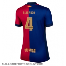 Maillot de football Réplique Barcelona Ronald Araujo #4 Domicile Femme 2024-25 Manche Courte