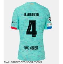 Maillot de football Réplique Barcelona Ronald Araujo #4 Troisième 2023-24 Manche Courte