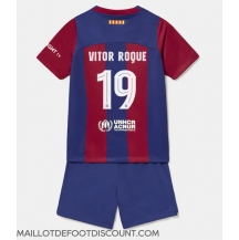 Maillot de football Réplique Barcelona Vitor Roque #19 Domicile Enfant 2023-24 Manche Courte (+ Pantalon court)