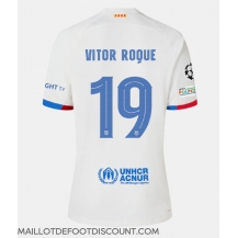 Maillot de football Réplique Barcelona Vitor Roque #19 Extérieur 2023-24 Manche Courte