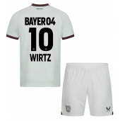 Maillot de football Réplique Bayer Leverkusen Florian Wirtz #10 Extérieur Enfant 2023-24 Manche Courte (+ Pantalon court)