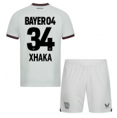 Maillot de football Réplique Bayer Leverkusen Granit Xhaka #34 Extérieur Enfant 2023-24 Manche Courte (+ Pantalon court)