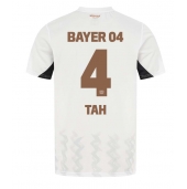 Maillot de football Réplique Bayer Leverkusen Jonathan Tah #4 Extérieur 2024-25 Manche Courte