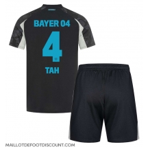 Maillot de football Réplique Bayer Leverkusen Jonathan Tah #4 Troisième Enfant 2024-25 Manche Courte (+ Pantalon court)