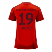 Maillot de football Réplique Bayern Munich Alphonso Davies #19 Domicile Femme 2024-25 Manche Courte