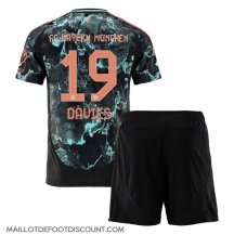 Maillot de football Réplique Bayern Munich Alphonso Davies #19 Extérieur Enfant 2024-25 Manche Courte (+ Pantalon court)