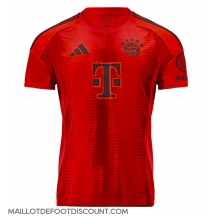 Maillot de football Réplique Bayern Munich Domicile 2024-25 Manche Courte