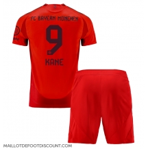 Maillot de football Réplique Bayern Munich Harry Kane #9 Domicile Enfant 2024-25 Manche Courte (+ Pantalon court)