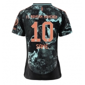 Maillot de football Réplique Bayern Munich Leroy Sane #10 Extérieur Femme 2024-25 Manche Courte