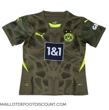 Maillot de football Réplique Borussia Dortmund Gardien de but Extérieur 2024-25 Manche Courte