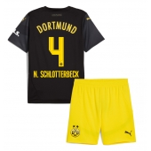 Maillot de football Réplique Borussia Dortmund Nico Schlotterbeck #4 Extérieur Enfant 2024-25 Manche Courte (+ Pantalon court)