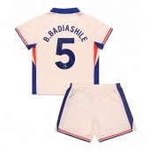 Maillot de football Réplique Chelsea Benoit Badiashile #5 Extérieur Enfant 2024-25 Manche Courte (+ Pantalon court)