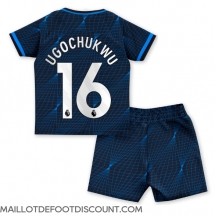 Maillot de football Réplique Chelsea Lesley Ugochukwu #16 Extérieur Enfant 2023-24 Manche Courte (+ Pantalon court)