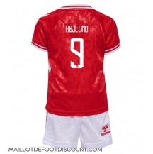 Maillot de football Réplique Danemark Rasmus Hojlund #9 Domicile Enfant Europe 2024 Manche Courte (+ Pantalon court)