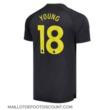 Maillot de football Réplique Everton Ashley Young #18 Extérieur 2024-25 Manche Courte