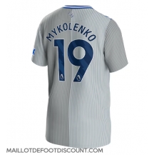 Maillot de football Réplique Everton Vitaliy Mykolenko #19 Troisième 2023-24 Manche Courte