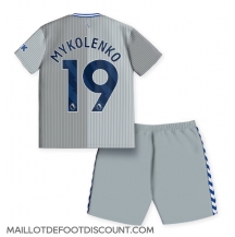 Maillot de football Réplique Everton Vitaliy Mykolenko #19 Troisième Enfant 2023-24 Manche Courte (+ Pantalon court)