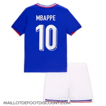 Maillot de football Réplique France Kylian Mbappe #10 Domicile Enfant Europe 2024 Manche Courte (+ Pantalon court)