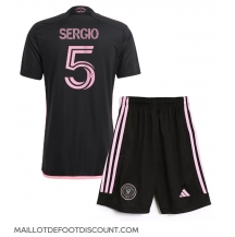 Maillot de football Réplique Inter Miami Sergio Busquets #5 Extérieur Enfant 2024-25 Manche Courte (+ Pantalon court)