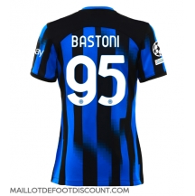 Maillot de football Réplique Inter Milan Alessandro Bastoni #95 Domicile Femme 2023-24 Manche Courte