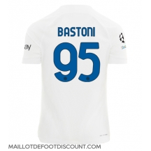 Maillot de football Réplique Inter Milan Alessandro Bastoni #95 Extérieur 2023-24 Manche Courte