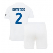 Maillot de football Réplique Inter Milan Denzel Dumfries #2 Extérieur Enfant 2023-24 Manche Courte (+ Pantalon court)