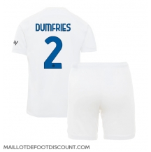 Maillot de football Réplique Inter Milan Denzel Dumfries #2 Extérieur Enfant 2023-24 Manche Courte (+ Pantalon court)