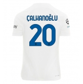 Maillot de football Réplique Inter Milan Hakan Calhanoglu #20 Extérieur 2023-24 Manche Courte