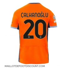 Maillot de football Réplique Inter Milan Hakan Calhanoglu #20 Troisième 2023-24 Manche Courte