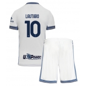 Maillot de football Réplique Inter Milan Lautaro Martinez #10 Extérieur Enfant 2024-25 Manche Courte (+ Pantalon court)