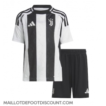 Maillot de football Réplique Juventus Domicile Enfant 2024-25 Manche Courte (+ Pantalon court)