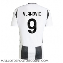 Maillot de football Réplique Juventus Dusan Vlahovic #9 Domicile 2024-25 Manche Courte