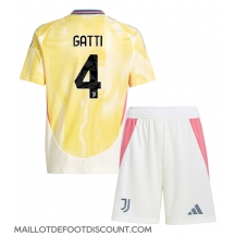 Maillot de football Réplique Juventus Federico Gatti #4 Extérieur Enfant 2024-25 Manche Courte (+ Pantalon court)