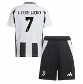 Maillot de football Réplique Juventus Francisco Conceicao #7 Domicile Enfant 2024-25 Manche Courte (+ Pantalon court)