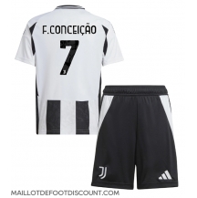 Maillot de football Réplique Juventus Francisco Conceicao #7 Domicile Enfant 2024-25 Manche Courte (+ Pantalon court)