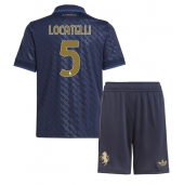 Maillot de football Réplique Juventus Manuel Locatelli #5 Troisième Enfant 2024-25 Manche Courte (+ Pantalon court)