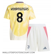 Maillot de football Réplique Juventus Teun Koopmeiners #8 Extérieur Enfant 2024-25 Manche Courte (+ Pantalon court)