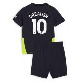 Maillot de football Réplique Manchester City Jack Grealish #10 Extérieur Enfant 2024-25 Manche Courte (+ Pantalon court)