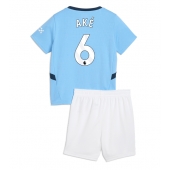 Maillot de football Réplique Manchester City Nathan Ake #6 Domicile Enfant 2024-25 Manche Courte (+ Pantalon court)