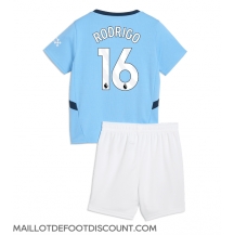 Maillot de football Réplique Manchester City Rodri Hernandez #16 Domicile Enfant 2024-25 Manche Courte (+ Pantalon court)