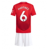 Maillot de football Réplique Manchester United Lisandro Martinez #6 Domicile Enfant 2024-25 Manche Courte (+ Pantalon court)