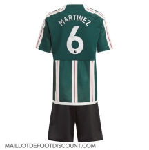 Maillot de football Réplique Manchester United Lisandro Martinez #6 Extérieur Enfant 2023-24 Manche Courte (+ Pantalon court)