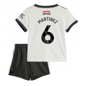 Maillot de football Réplique Manchester United Lisandro Martinez #6 Troisième Enfant 2024-25 Manche Courte (+ Pantalon court)